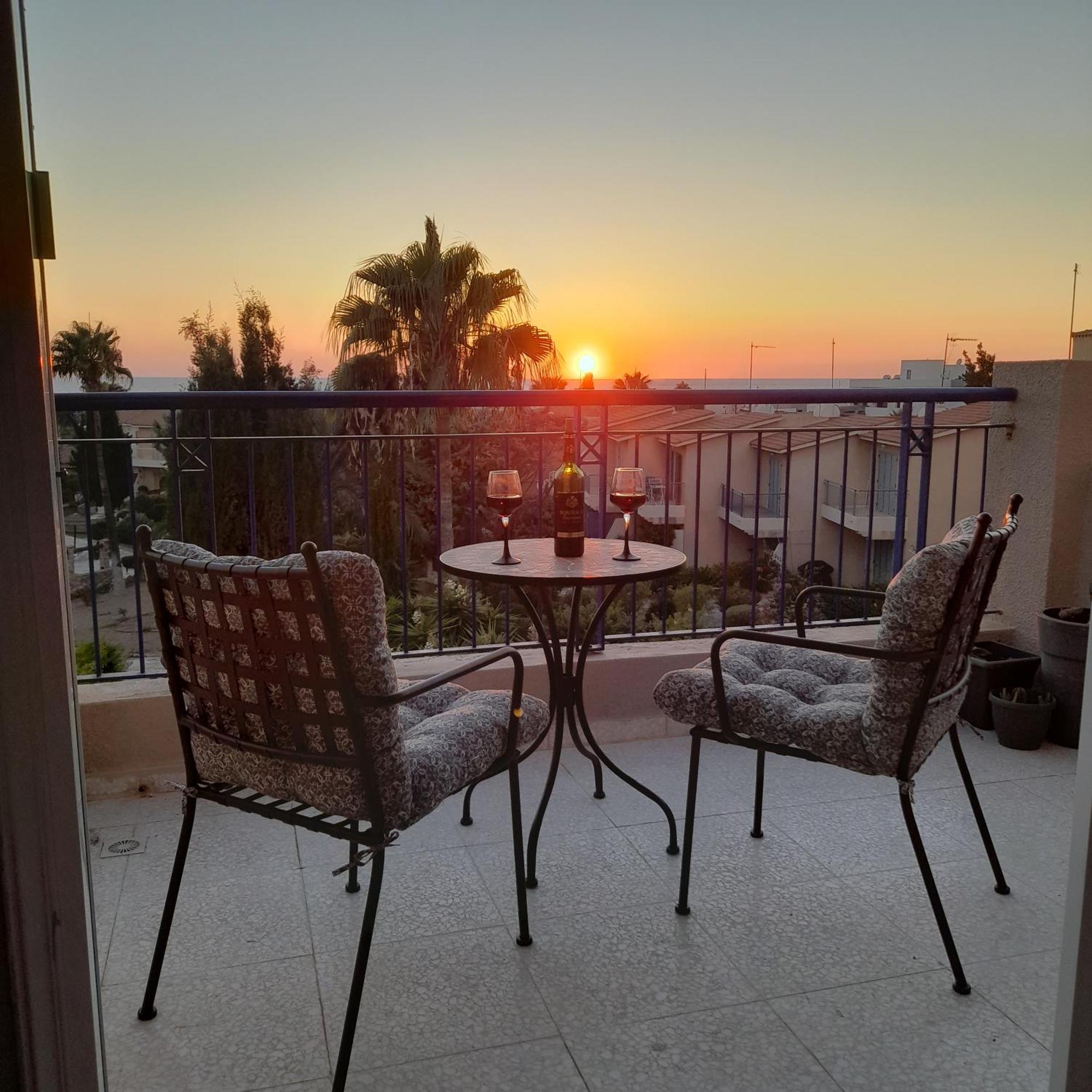 Modern Sea View Apartment Regina Gardens Paphos Exteriér fotografie